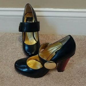 NEW Dolce Vita Black & Red Patent Leather Mary Jane Pumps Size 6 Retail @ $129